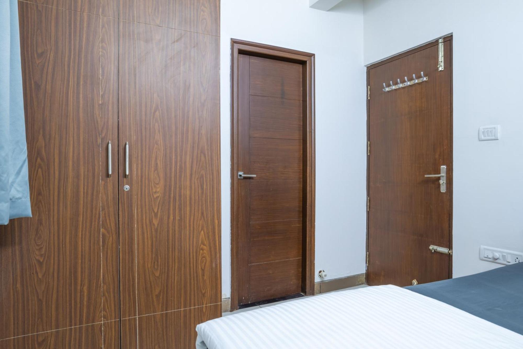 Housr Karen Hotel Bangalore Buitenkant foto